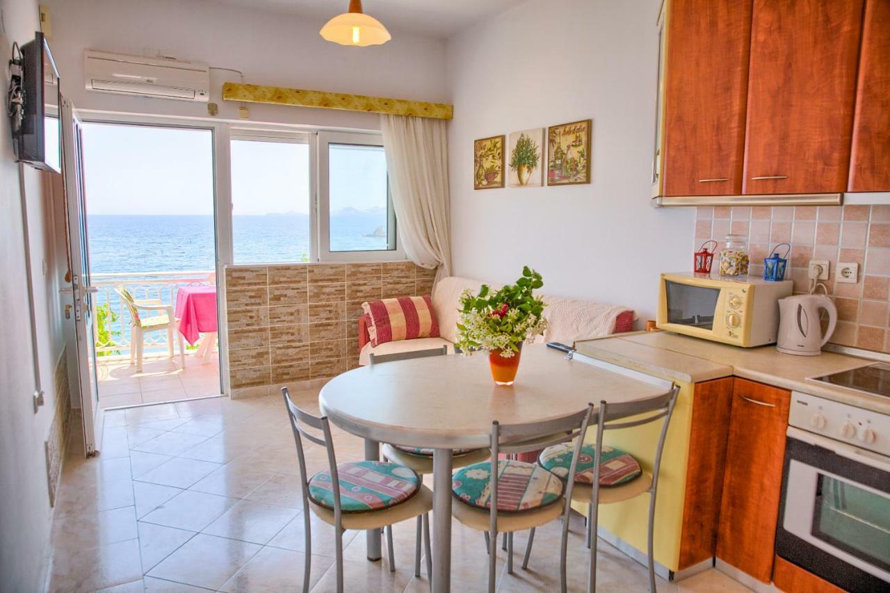 Ferienwohnung Chara'S Sea View House CCharaki Exterior foto